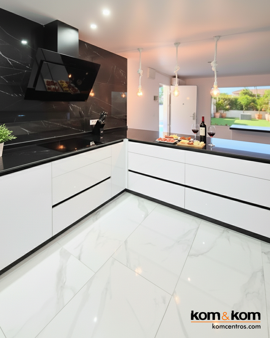 cocina elegante mármol negro blanco brillo